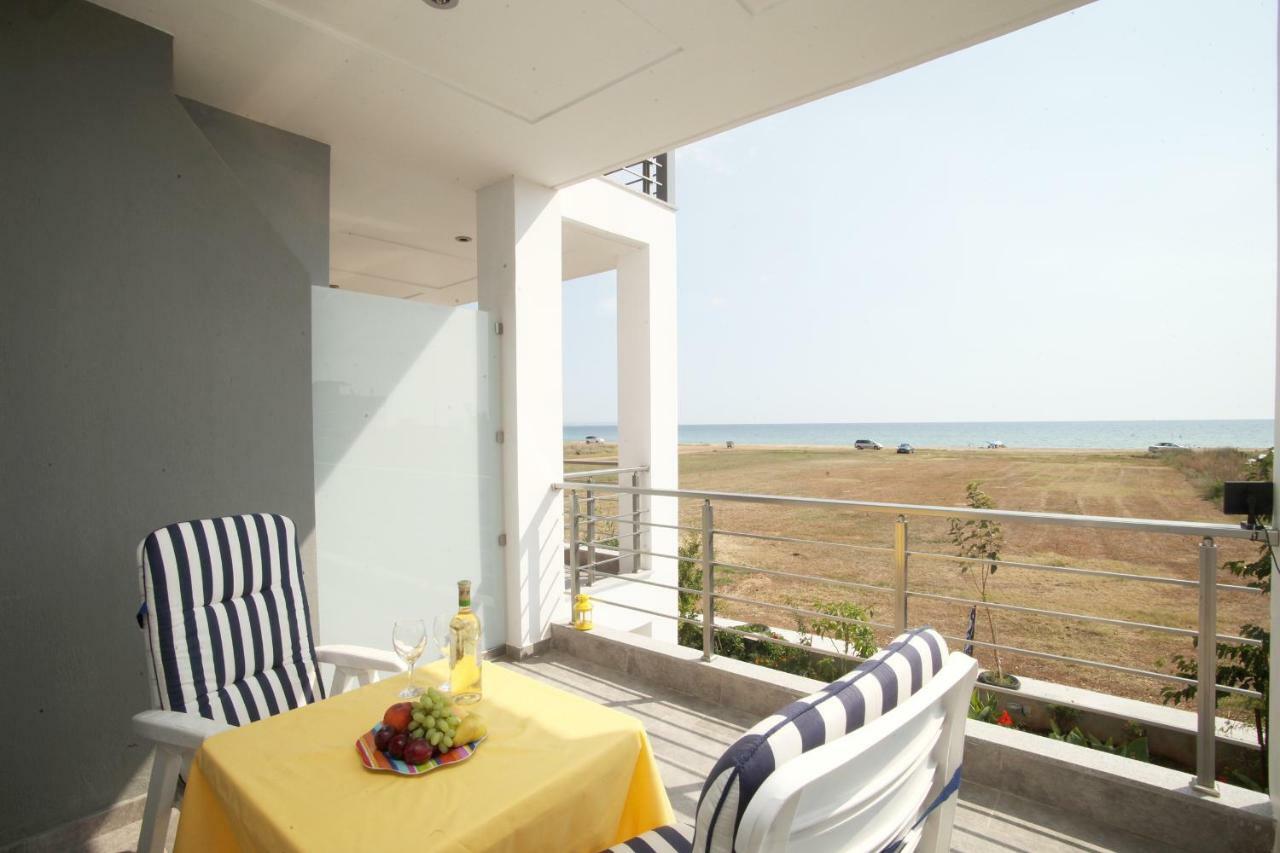 See To Sea Apartments Paralia Dionysiou Exteriör bild