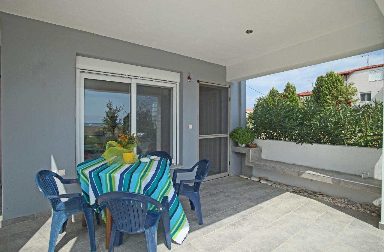 See To Sea Apartments Paralia Dionysiou Exteriör bild